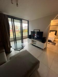 Beautiful 2 bedroom chic apartment