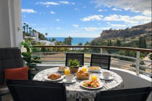 Apartamento Moderno Frente al Mar con Terraza