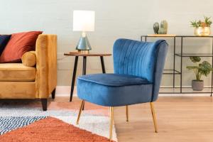 Mid-Century Stay with Pool is Walkable to Old Town and Mall