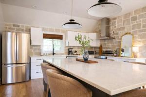 Speakeasy Family Retreat with Skyline Views
