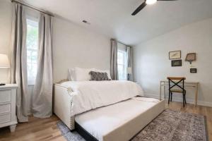 Speakeasy Family Retreat with Skyline Views