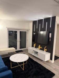 Horse and Groom Apartment Central Cardiff 2 Bedroom Sleeps 6