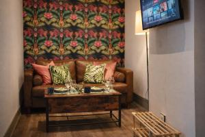 Casa Cabana - Tropical City Center - 3BR - Sleep 7