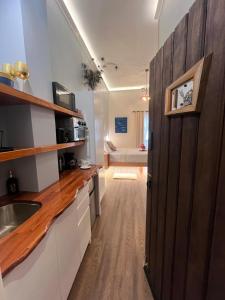 Unit 1 Queen Bed Beach 1 min St Lawrence Gap