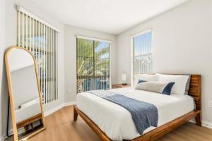 Central Irvine 1BR Loft w Work Setup by Anyplace - 11750