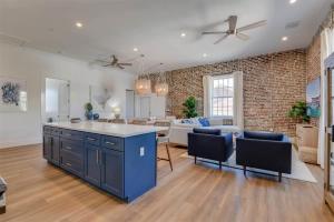 Harbor House Penthouse- B