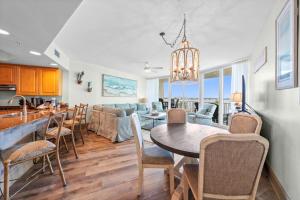 Caribe 308B by Youngs Suncoast