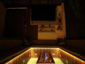 Santa Barbara Central Suites