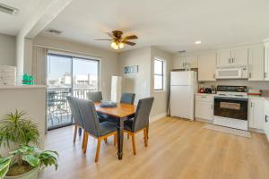 Charming Condo with Pool Access in Osage Beach!