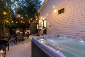 Hot Tub Under the Stars Family Friendly Firepit