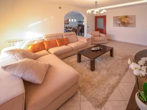 Apartment Silvia by Interhome