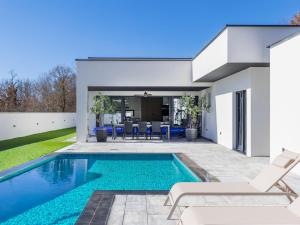 Villa De Karlo by Interhome