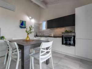 Apartment Cristallo di mare by Interhome