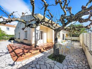 Holiday Home Maison Millet by Interhome