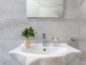 Apartment Calipso by Interhome img22