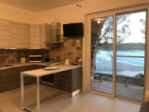 Holiday Home Villa Iride mit Wasserblick by Interhome