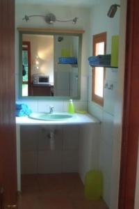 Apartment Kleine Ferienwohnung mit Gemeinschaftspool by Interhome