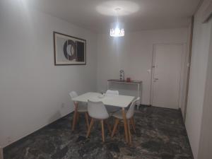 Ubicación Inmejorable, a pasos de Peatonal y Plaza Independencia