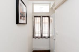 Immogroom - Elegant 3BR Steps from Le Palais