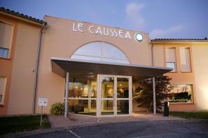 Hotels The Originals City, Hotel Le Caussea, Castres (Inter-Hotel) : photos des chambres