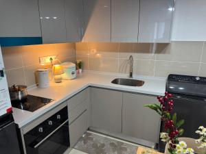 Trion KL near to Sunway Velocity & TRX KLCC 6Pax