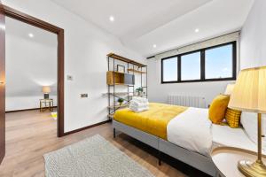 Hazel 1 Bed Suite - Central London - Near Station