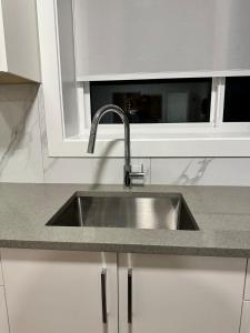Cozy 2 Bedroom Suite in Burnaby