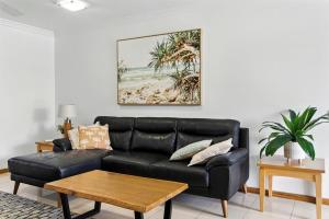 Elegant Coolum Seaside Retreat