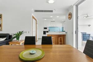 Elegant Coolum Seaside Retreat
