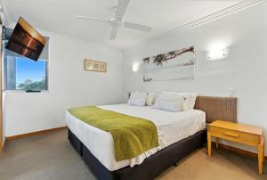 Elegant Coolum Seaside Retreat