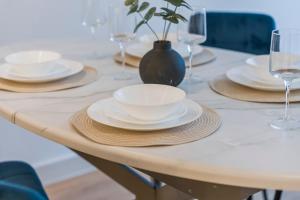 1BR Flat Sleeps 6 - 15 Mins to Central London