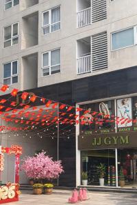 Sky Center near Airport