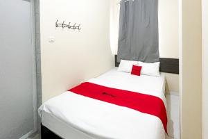 RedDoorz at RSUD Cengkareng