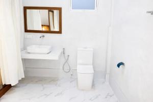 Ocean Air Guesthouse and Villa Weligama - MINUTE TO WAVES