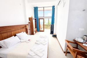 Ocean Air Guesthouse and Villa Weligama - MINUTE TO WAVES