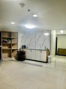Rare Cut 177sqm 4BR in Uptown Parksuites 2 BGC