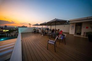 Luxury 2BR Condesa Rooftop Pool Walk Roma