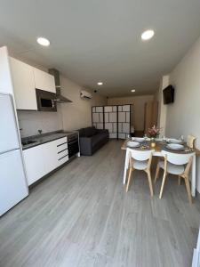 Apartamento cómodo cerca del puerto y la playa