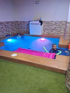 Casa familiar con piscina