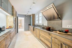 Outstanding Villa With Heated Pool Near Uzès