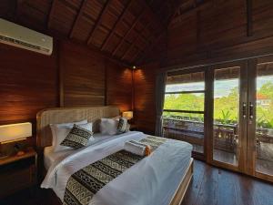 Unique 1BR Wooden Apartment 2nd Floor with Sunset view