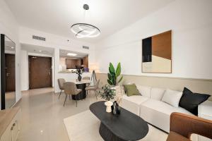 Silkhaus Vacation Homes Signature 1BR apartment at Centrium Tower