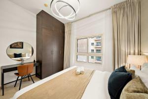 Silkhaus Vacation Homes Signature 1BR apartment at Centrium Tower