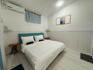 Thulusdhoo Garden Villa