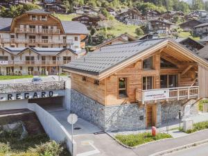 Chalet contemporain avec sauna et terrasse à Morzine - FR-1-754-105