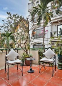 Spacious Balcony Jacuzzi house in Tay Ho