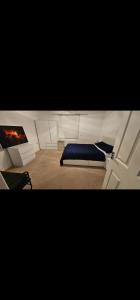 Modern house with garden and free parking