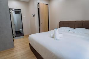 KT Seaview City Suite