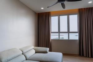 KT Seaview City Suite