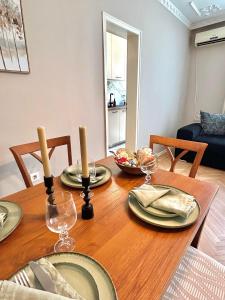 Sea Siren 1BD Apt - Near Sea Garden, Free Garage & EV Friendly